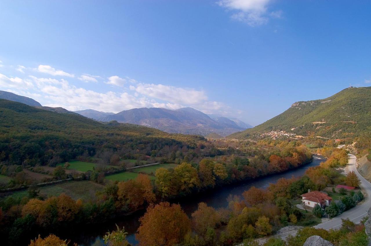 Bourazani Wild Life Resort Konitsa Exteriör bild