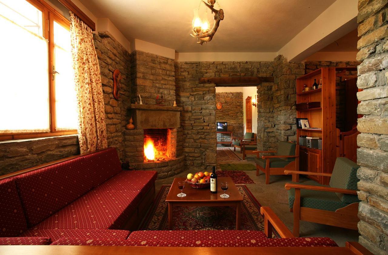 Bourazani Wild Life Resort Konitsa Exteriör bild