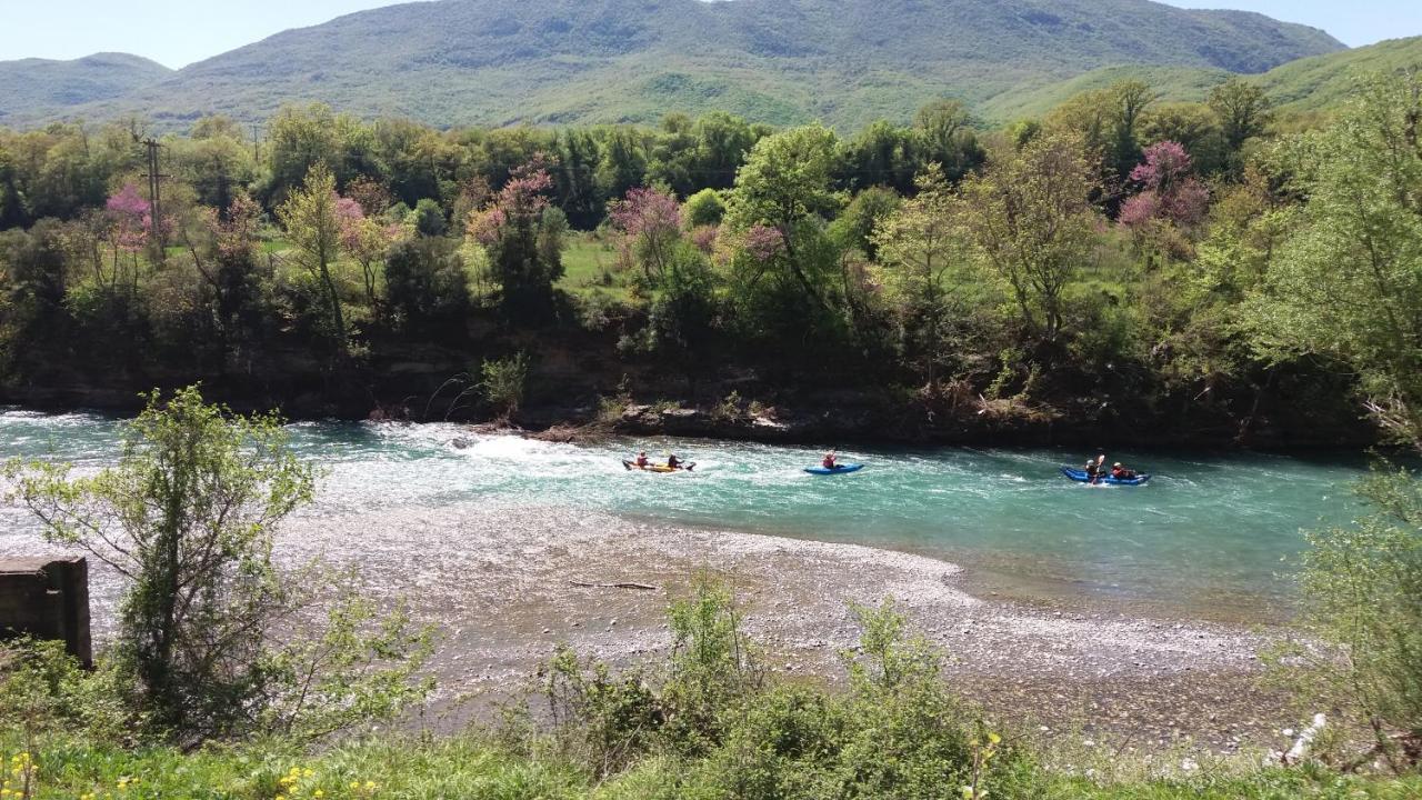 Bourazani Wild Life Resort Konitsa Exteriör bild